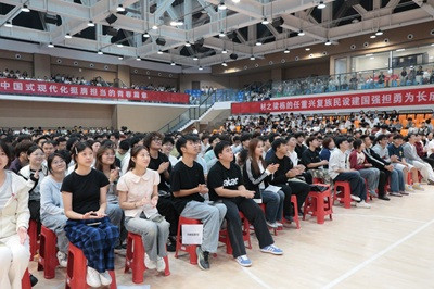 6.学生.jpg